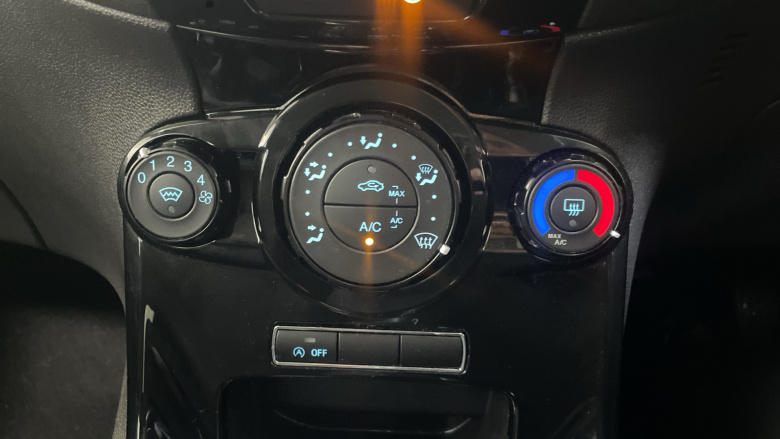 Ford Fiesta 1.0 EcoBoost Zetec 5dr Petrol Hatchback